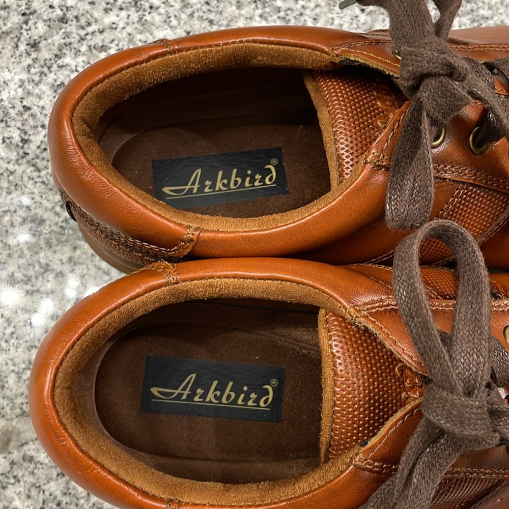 Men's Tan Leather Shoe Size 11.5. EUC. Arkbird Brand. - Picture 5 of 5